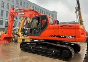Doosan DX225