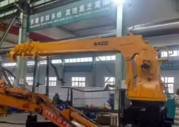 8T Folding Arm Crane